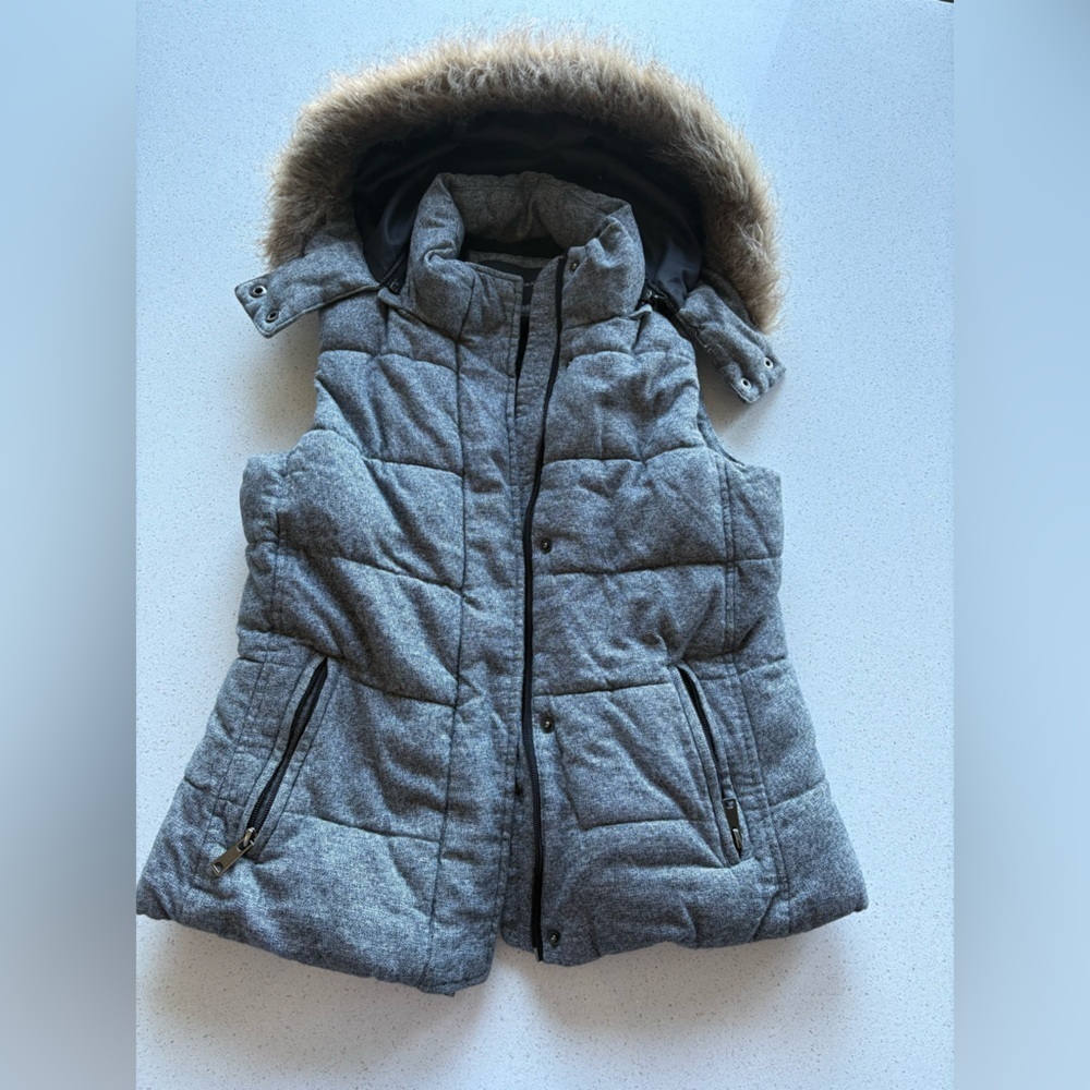Banana Republic Gray Puffer Jacket with Faux Fur